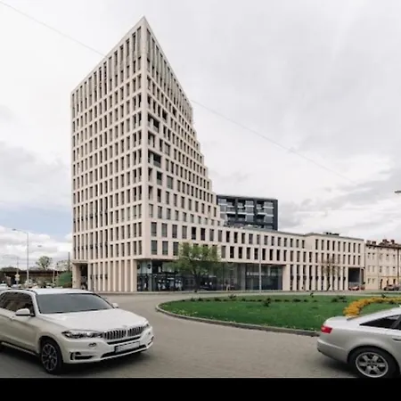 Lights With Two Bedrooms In The Center Of Appartamento Leopoli