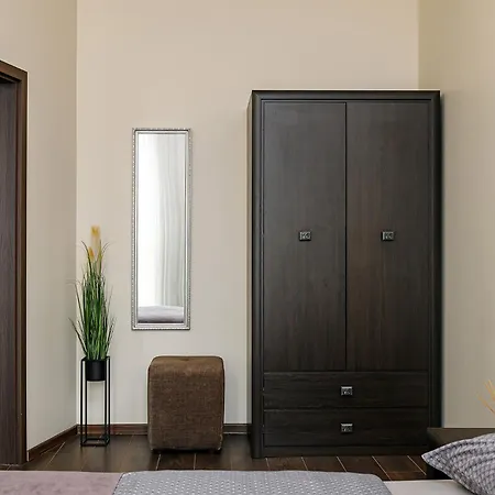 Lights With Two Bedrooms In The Center Of לבוב