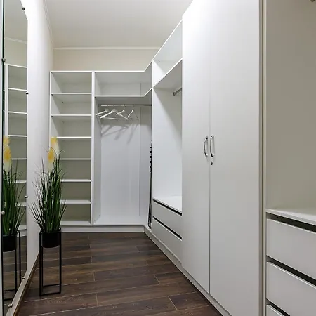 Apartment Lights With Two Bedrooms In The Center Of Lviv