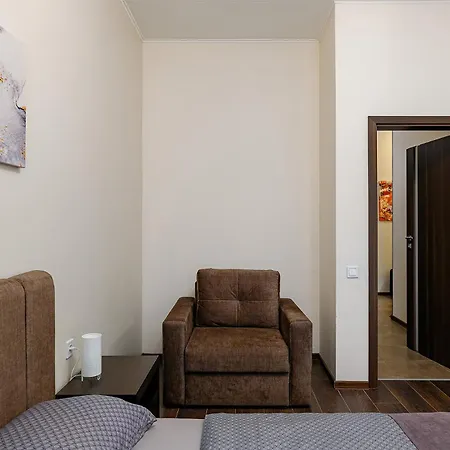 Lights With Two Bedrooms In The Center Of לבוב