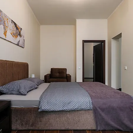 Lights With Two Bedrooms In The Center Of * לבוב